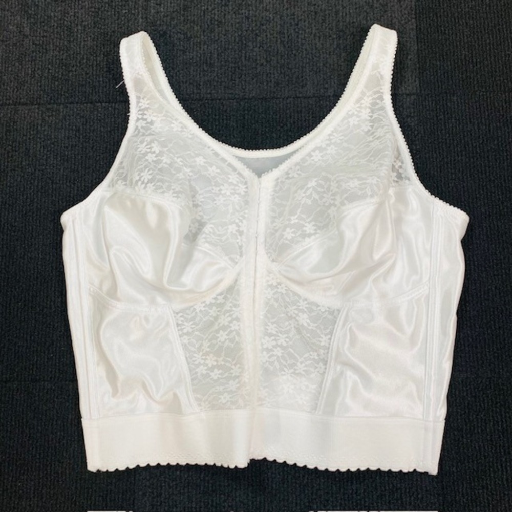 Exquisite Form White Lace Front Closure Longline Posture Bra 42DD 5107565